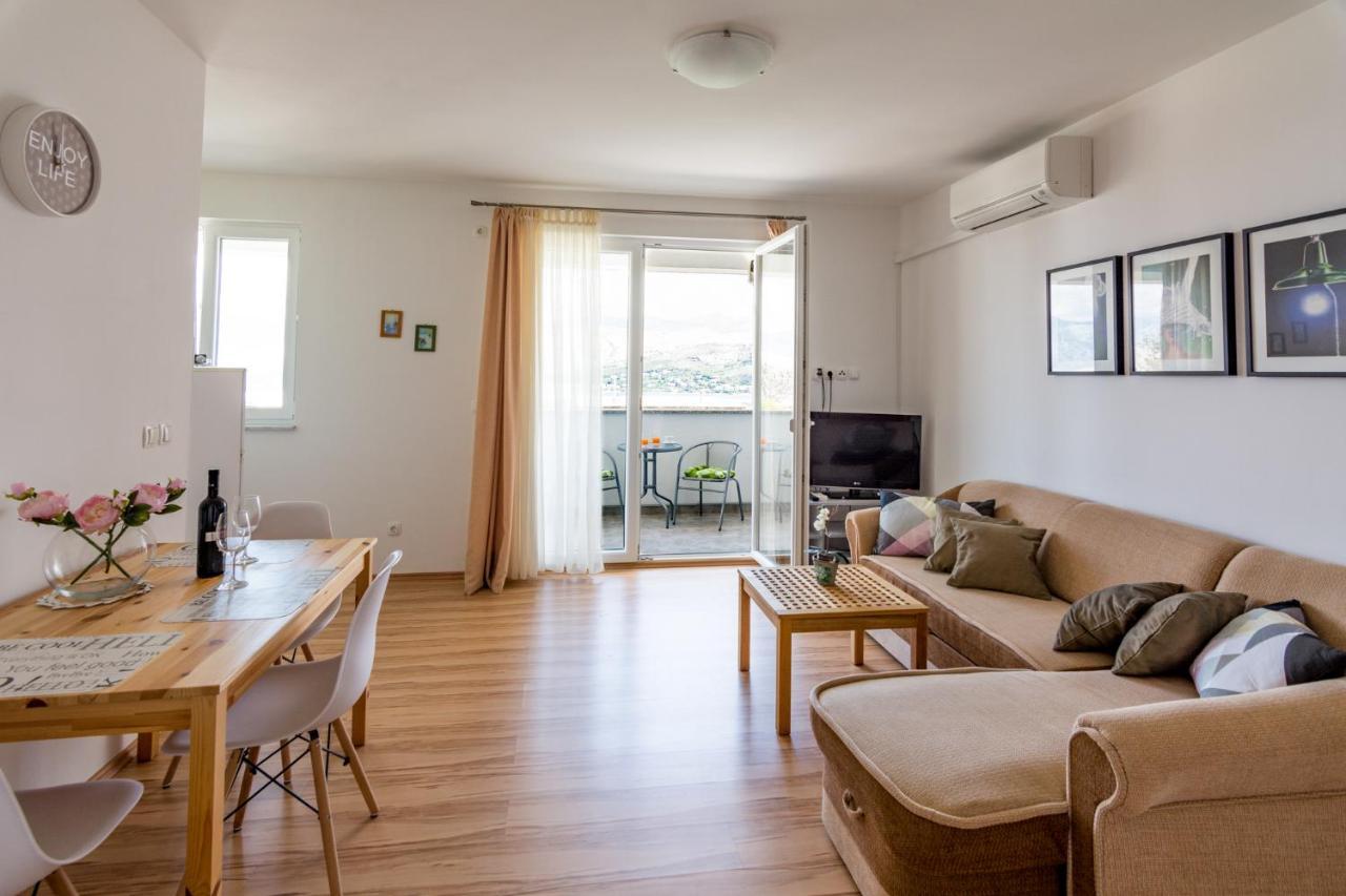 Apartments Veronika Паг Екстер'єр фото