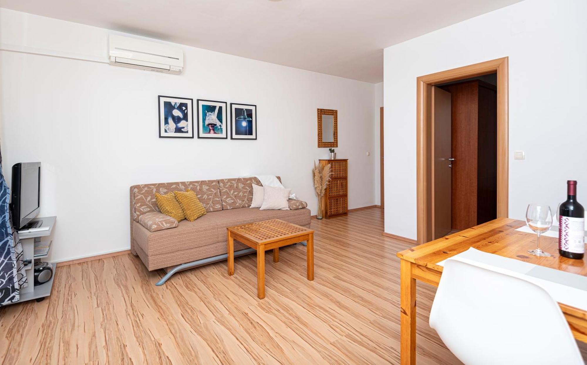 Apartments Veronika Паг Екстер'єр фото